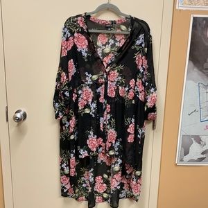 Torrid sz 2 hi/low sheer tunic